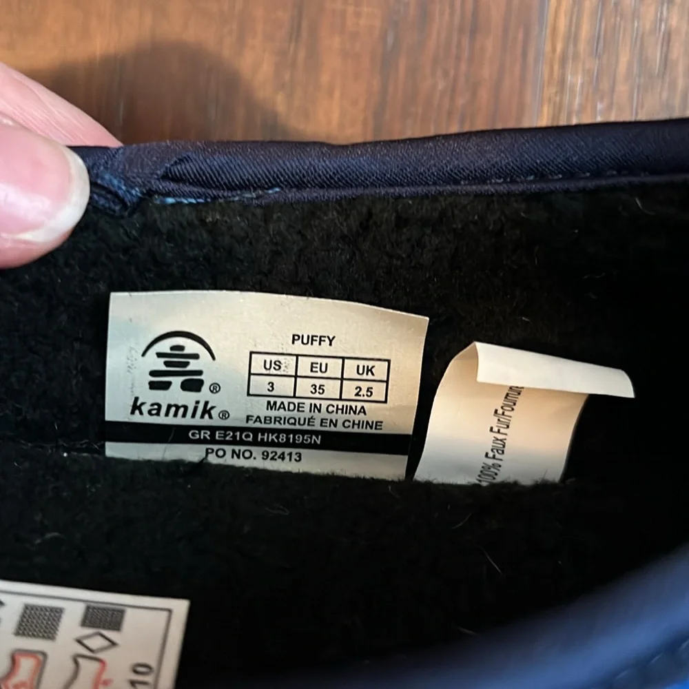 Kamik vegan puffy shoe